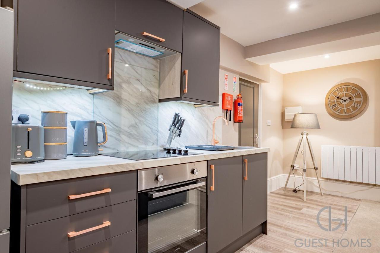 Host & Stay - Shaw Street Basement وورسيستير المظهر الخارجي الصورة