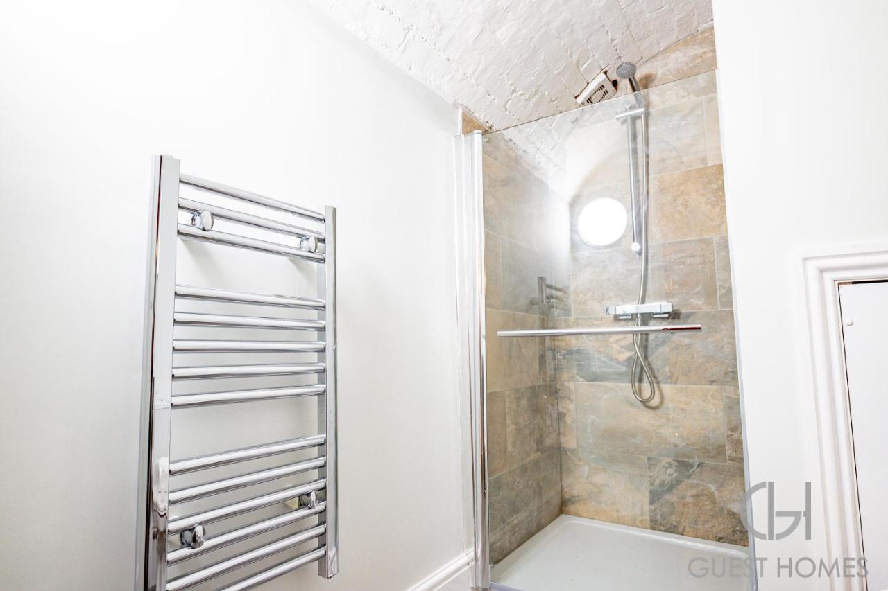 Host & Stay - Shaw Street Basement وورسيستير المظهر الخارجي الصورة