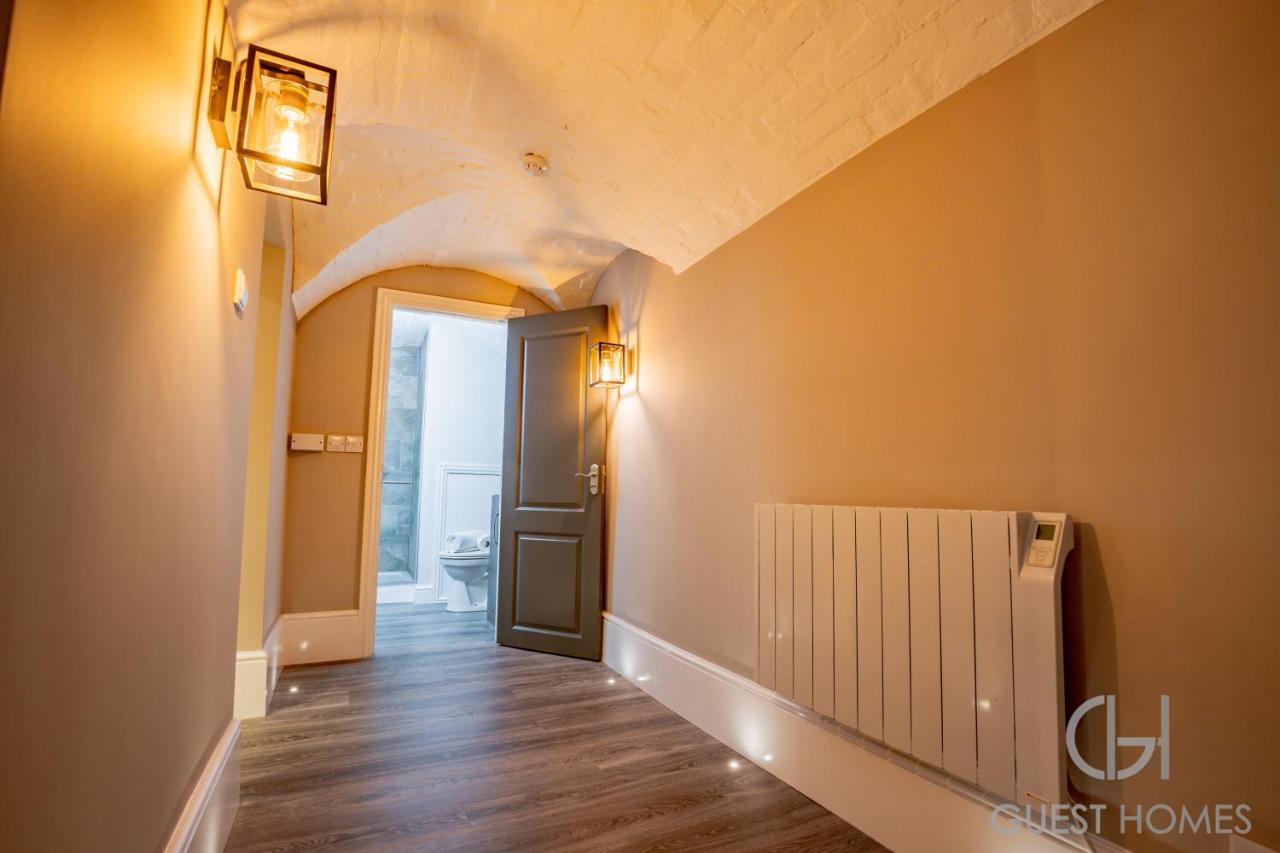 Host & Stay - Shaw Street Basement وورسيستير المظهر الخارجي الصورة