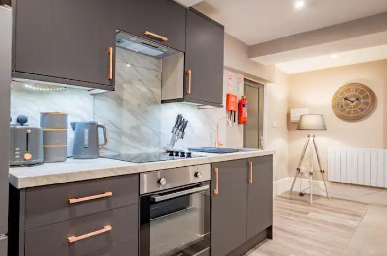 Host & Stay - Shaw Street Basement وورسيستير المظهر الخارجي الصورة